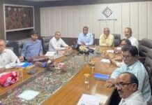 झारखंड राज्य आवास बोर्ड की 6 सदस्यीय टीम छत्तीसगढ़ पहुंची, आवासीय योजनाओं और प्रक्रियाओं का करेगी अध्ययन झारखंड राज्य आवास बोर्ड की 6 सदस्यीय टीम छत्तीसगढ़ पहुंची, आवासीय योजनाओं और प्रक्रियाओं का करेगी अध्ययन