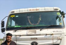 रेत-मुरूम के अवैध कारोबार पर बड़ी कार्रवाई…एक जेसीबी, चार हाईवा जब्त रेत-मुरूम के अवैध कारोबार पर बड़ी कार्रवाई...एक जेसीबी, चार हाईवा जब्त
