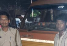 खनिज विभाग की बड़ी कार्रवाई: अवैध रेत परिवहन करते 2 माजदा वाहन जप्त खनिज विभाग की बड़ी कार्रवाई: अवैध रेत परिवहन करते 2 माजदा वाहन जप्त