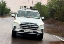 पायलट एवं फॉलो गाड़ियों का उपयोग बंद कर दिया सादगी पायलट एवं फॉलो गाड़ियों का उपयोग बंद कर दिया सादगी