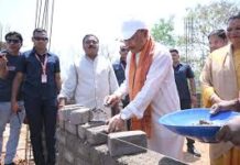 कच्ची झोपड़ी से पक्के घर तक का सपना हो रहा साकार…हितग्राही अनुसुइया पैंकरा ने जताया आभार कच्ची झोपड़ी से पक्के घर तक का सपना हो रहा साकार...हितग्राही अनुसुइया पैंकरा ने जताया आभार