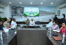 राज्यपाल ने धमतरी में जल संरक्षण, स्वास्थ्य एवं जनकल्याण पर दिया विशेष जोर राज्यपाल ने धमतरी में जल संरक्षण, स्वास्थ्य एवं जनकल्याण पर दिया विशेष जोर