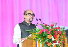 बस्तर में प्राकृतिक संपदा और नवाचार का संगम- राज्यपाल रमेन डेका बस्तर में प्राकृतिक संपदा और नवाचार का संगम- राज्यपाल रमेन डेका