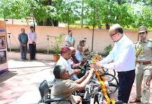 राज्यपाल ने दिव्यांग पुनर्वास केंद्र माना कैंप का किया अवलोकन राज्यपाल ने दिव्यांग पुनर्वास केंद्र माना कैंप का किया अवलोकन