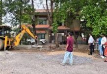 सेजबहार फेस-1 कॉलोनी की भूमि से गृह निर्माण एवं अधोसंरचना विकास मंडल ने हटाया अतिक्रमण सेजबहार फेस-1 कॉलोनी की भूमि से गृह निर्माण एवं अधोसंरचना विकास मंडल ने हटाया अतिक्रमण