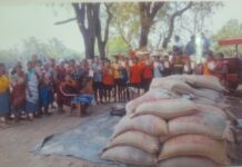 दुर्गम गांवों तक ट्रैक्टर से पहुंचाया गया तीन माह का राशन, 151 परिवारों को मिला खाद्यान्न दुर्गम गांवों तक ट्रैक्टर से पहुंचाया गया तीन माह का राशन, 151 परिवारों को मिला खाद्यान्न