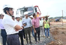 गायुक्त ने निर्माणाधीन मेडिकल कॉलेज का किया निरीक्षण गायुक्त ने निर्माणाधीन मेडिकल कॉलेज का किया निरीक्षण