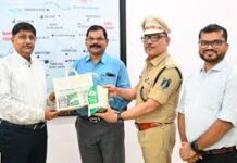 महिला स्व-सहायता समूहों के ‘विष्णु भोग’ चावल की खुशबू पहुंची पुलिस मुख्यालय तक महिला स्व-सहायता समूहों के ‘विष्णु भोग’ चावल की खुशबू पहुंची पुलिस मुख्यालय तक