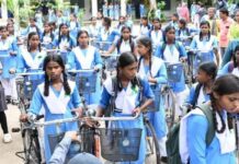 सुशासन का पहिया: सरस्वती सायकल योजना से संवर रहा छत्तीसगढ़ की बेटियों का भविष्य सुशासन का पहिया: सरस्वती सायकल योजना से संवर रहा छत्तीसगढ़ की बेटियों का भविष्य