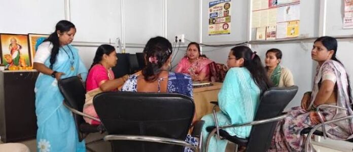 ashif सशक्त महिला और जागरूक बालिका से बनेगा मजबूत समाज- दीपिका शोरी