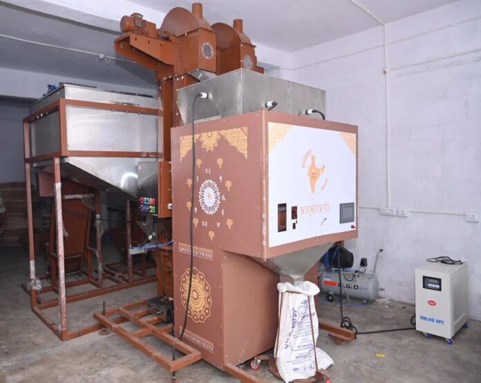 अन्नपूर्ति ग्रेन एटीएम से बदल रही सार्वजनिक वितरण प्रणाली की तस्वीर