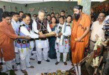 हरेली तिहार पर मुख्यमंत्री निवास में साकार हुई छत्तीसगढ़ की लोक संस्कृति, कृषि परंपरा और ग्रामीण जीवन की जीवंत झांकी हरेली तिहार पर मुख्यमंत्री निवास में साकार हुई छत्तीसगढ़ की लोक संस्कृति, कृषि परंपरा और ग्रामीण जीवन की जीवंत झांकी