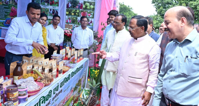 भगवान श्री बलराम जयंती : किसान दिवस पर राज्य स्तरीय कृषक संगोष्ठी संपन्न