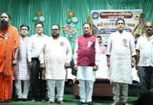 वंदे मातरम् मां भारती की वंदना और राष्ट्रीय चेतना का स्वर : मुख्यमंत्री विष्णुदेव साय वंदे मातरम् मां भारती की वंदना और राष्ट्रीय चेतना का स्वर : मुख्यमंत्री विष्णुदेव साय