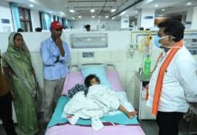 उप मुख्यमंत्री विजय शर्मा ने एम्स रायपुर में महाराष्ट्र सड़क हादसे के घायलों से की मुलाकात उप मुख्यमंत्री विजय शर्मा ने एम्स रायपुर में महाराष्ट्र सड़क हादसे के घायलों से की मुलाकात