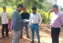 कलेक्टर लंगेह धान खरीदी के पूर्व तैयारियों का जायजा लेने अंतर्राज्यीय चेक पोस्ट सिंघोड़ा एवं रेहटीखोल पहुंचे कलेक्टर लंगेह धान खरीदी के पूर्व तैयारियों का जायजा लेने अंतर्राज्यीय चेक पोस्ट सिंघोड़ा एवं रेहटीखोल पहुंचे