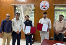 ग्रामीण पत्रकारिता को मिलेगी नई पहचान, छत्तीसगढ़ और महाराष्ट्र के दो विश्वविद्यालयों के बीच हुआ एमओयू ग्रामीण पत्रकारिता को मिलेगी नई पहचान, छत्तीसगढ़ और महाराष्ट्र के दो विश्वविद्यालयों के बीच हुआ एमओयू