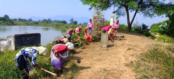 वीबी-जी राम जी योजना से संवर रहे गांव, ग्रामीण विकास के साथ स्थानीय श्रमिकों को मिल रहा रोजगार