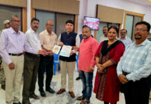 बस्तर के बाढ़ प्रभावितों की मदद के लिए आगे आए सामाजिक संगठन और सहकारी बैंक परिवार बस्तर के बाढ़ प्रभावितों की मदद के लिए आगे आए सामाजिक संगठन और सहकारी बैंक परिवार