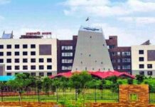 सड़कों के काम युद्धस्तर पर शुरू करने की तैयारी, पीडब्लूडी ने 4 कार्यों की निविदा को दी मंजूरी सड़कों के काम युद्धस्तर पर शुरू करने की तैयारी, पीडब्लूडी ने 4 कार्यों की निविदा को दी मंजूरी