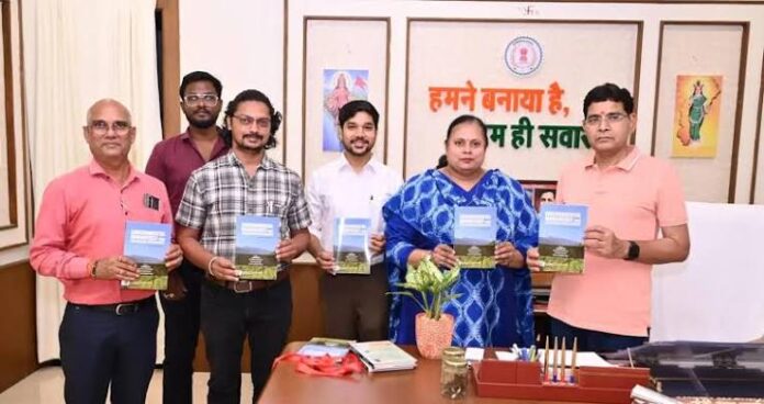 ashif copy शोधग्रंथ पर्यावरण संरक्षण और अकादमिक उत्कृष्टता का उत्कृष्ट संगम - उच्च शिक्षा मंत्री टंक राम वर्मा