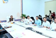 सीएम हेल्पलाइन पर दर्ज शिकायतों के निराकरण को लेकर शासन गंभीर सीएम हेल्पलाइन पर दर्ज शिकायतों के निराकरण को लेकर शासन गंभीर